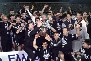 Αναδρομή στους τελικούς ΠΑΟΚ-Ολυμπιακός/Το 2001 με Εγκωμίτη και Οκκά