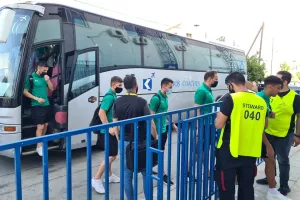 Φώτος/Στο γήπεδο η ΑΕΚ