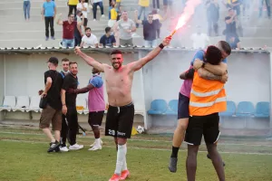 ΚΑΠΑΡΤΗΣ/Pyro