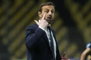 Μάντζιος: "Φαβορί για τη 2η θέση αν πάρουμε αποτέλεσμα στην Τούμπα"