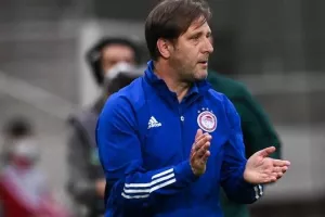 Μαρτίνς για Γουλβς: "Δεν έχει νόημα να μιλάμε για αυτά, ας μιλήσουμε για τον Ολυμπιακό"