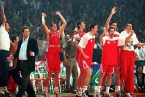 Όταν ο Ολυμπιακός διέλυσε τον πρωταθλητή Ευρώπης Παναθηναϊκό