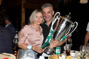 ΦΩΤΟΡΕΠΟΡΤΑΖ Ομόνοιας/Δείπνο... πρωταθλητών!