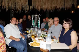 ΦΩΤΟΡΕΠΟΡΤΑΖ Ομόνοιας/Δείπνο... πρωταθλητών!