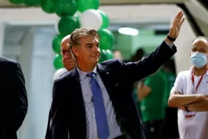 Ευχές στον Πρόεδρο!