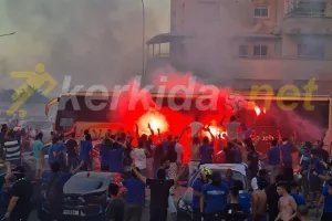 Δεν σ' αφήσανε ποτέ, στα δύσκολά σου χρόνια... 
