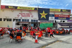 ΦΩΤΟΣ/Eκεί... οι Σαλαμιναίοι