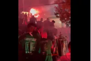 Όταν οι θριαμβευτές μπήκαν στο “Ηλίας Πούλλος” 