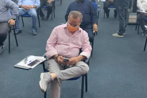 Τσεκάρει παίκτη;;;