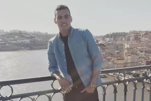 Ειπε το "αντίο" και έρχεται!