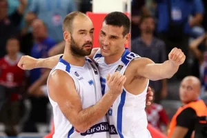 Υπόκλιση Σπανούλη σε Ζήση: «Είσαι πρότυπο»