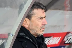 Επίσημα... Γιάννης Πετράκης