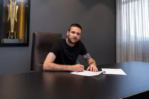 Ενδιαφέρει Ομόνοια/DEAL με Duje Čop