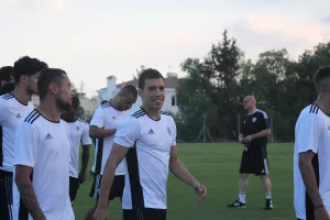 Χαμογελαστός