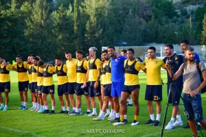 Η προπόνηση της ΑΕΛ με φόντο την Θύρα 3 (φωτορεπορτάζ)
