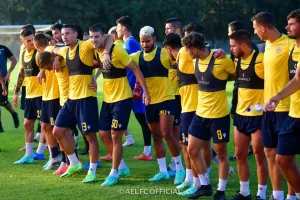 Η προπόνηση της ΑΕΛ με φόντο την Θύρα 3 (φωτορεπορτάζ)