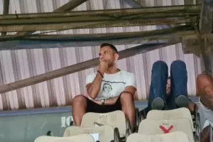 Βασιλείου στην εξέδρα!