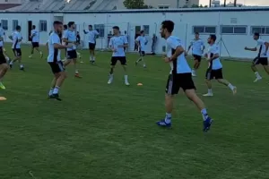 ΑΝΟ/"Σπέσιαλ" καλωσόρισμα στους "νέους" (φώτος)