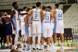 Προολυμπιακό-Εθνική: Με κόσμο στις εξέδρες από τη 2η αγωνιστική