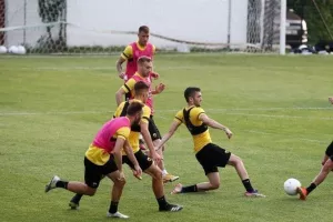 Μπήκε κανονικά ο Μάνταλος, μέσα και ο Σαμπανάτζοβιτς 