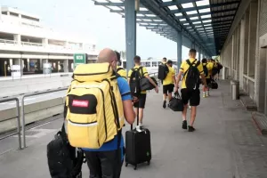 ΑΕΚ: Πλάνα από το ταξίδι της αποστολής στην Ολλανδία (βίντεο)