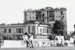 Ομόνοια-ΠΑΟΚ το 1976...