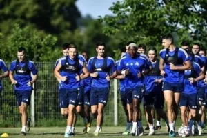 Δουλεύουν... για Ομόνοια