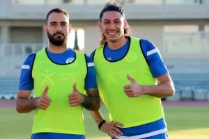 (ΦΩΤΟΣ) Μέσα Κατσαντώνης - Έκτορας Κυπριανού/ ΕΚΤΟΣ ο Λαΐφης (Η αποστολή της Εθνικής) 