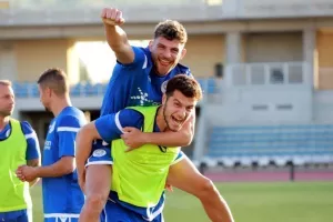 (ΦΩΤΟΣ) Μέσα Κατσαντώνης - Έκτορας Κυπριανού/ ΕΚΤΟΣ ο Λαΐφης (Η αποστολή της Εθνικής) 