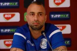 "Να αξιοποιήσουμε την παρουσία της ομάδας εδώ" (βίντεο) 