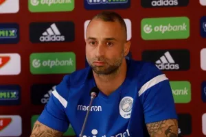 "Να αξιοποιήσουμε την παρουσία της ομάδας εδώ" (βίντεο) 