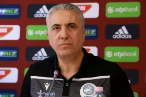 "Να αξιοποιήσουμε την παρουσία της ομάδας εδώ" (βίντεο) 
