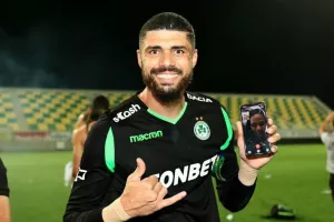 Gazzetta: Διερευνητικές επαφές Ολυμπιακού για Φαμπιάνο