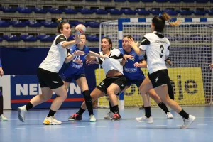 Έπεσε μαχόμενη στην πρεμιέρα η Εθνική Γυναικών