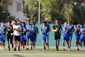 ΦΩΤΟΡΕΠΟΡΤΑΖ/Η πρώτη του... νέου ΑΠΟΕΛ