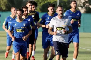 ΦΩΤΟΡΕΠΟΡΤΑΖ/Η πρώτη του... νέου ΑΠΟΕΛ