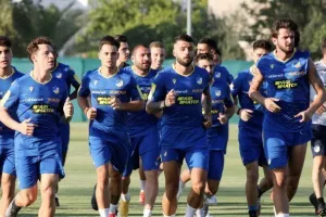ΦΩΤΟΡΕΠΟΡΤΑΖ/Η πρώτη του... νέου ΑΠΟΕΛ