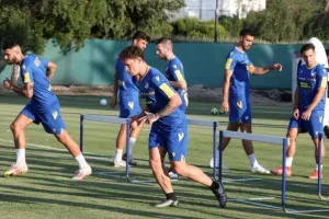 ΦΩΤΟΡΕΠΟΡΤΑΖ/Η πρώτη του... νέου ΑΠΟΕΛ