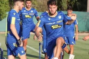 ΦΩΤΟΡΕΠΟΡΤΑΖ/Η πρώτη του... νέου ΑΠΟΕΛ
