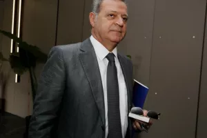 Η Γενική Συνέλευση του ΑΠΟΕΛ (φώτος)