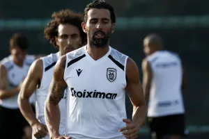 H προετοιμασία και... τα δυνατά φιλικά! 