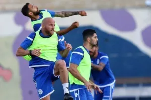 (ΦΩΤΟΣ) Μέσα Κατσαντώνης - Έκτορας Κυπριανού/ ΕΚΤΟΣ ο Λαΐφης (Η αποστολή της Εθνικής) 