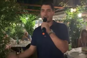 Συγκίνησε ο Δήμος Γεωργιάδης: "Δεν θα επιτρέψουμε να πεθάνουμε χωρίς να δούμε την Κερύνεια μας" (βίντεο) 