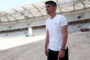 Μάνταλος: «Έχω ονειρευτεί πολλές φορές να παίζω σε αυτό το γήπεδο» (βίντεο)