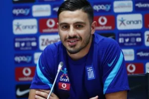 "Σου προκαλεί... κάτι να βλέπεις τον Ζαγοράκη μπροστά σου"
