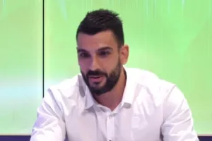 "Ήμουν το πρόσωπο των ημερών, έχασα τέσσερα κιλά" (Σχόλιο για την μεταγραφή από Απόλλων σε ΑΠΟΕΛ)