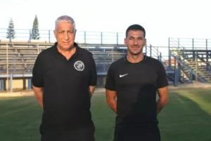 Συνεχίζει με Χατζημιτσή 