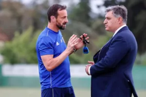 Μάντζιος στους παίκτες του Άρη: «Τη νέα χρονιά υπάρχουν μεγαλύτερες απαιτήσεις»
