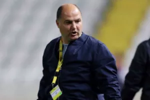 Στο τιμόνι ο Διονυσίου