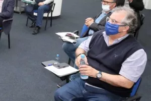 Ποδοσφαιρικό πρότυπο...